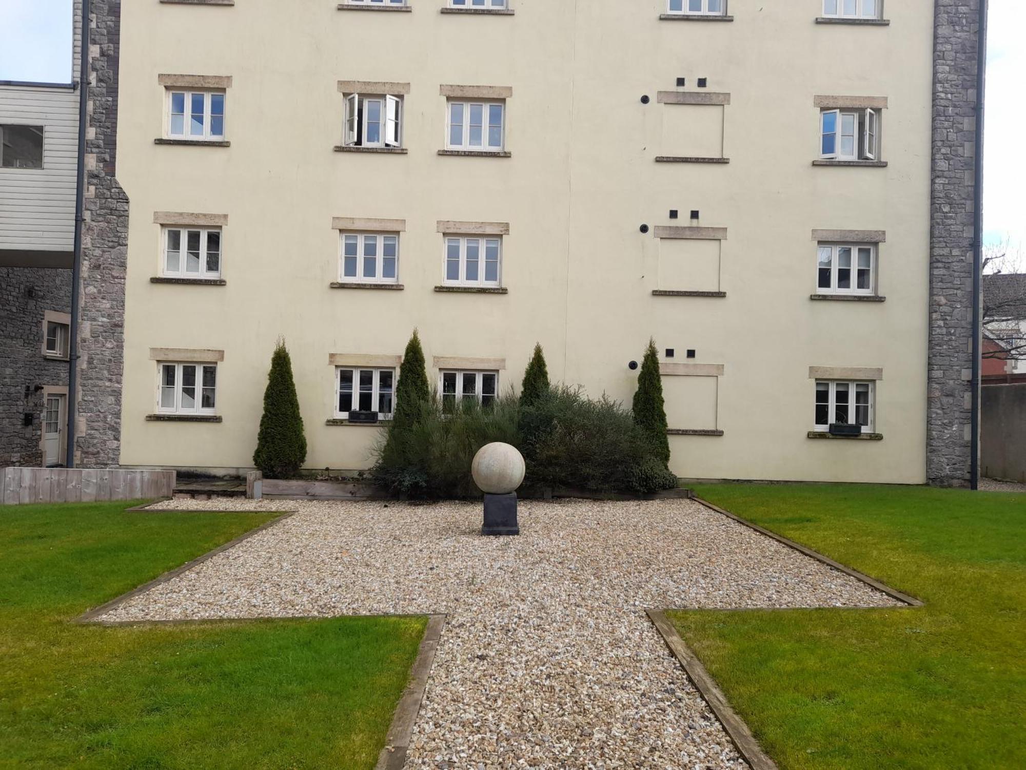 Old Brewery Home With Pool And Gym Access Oakhill Εξωτερικό φωτογραφία